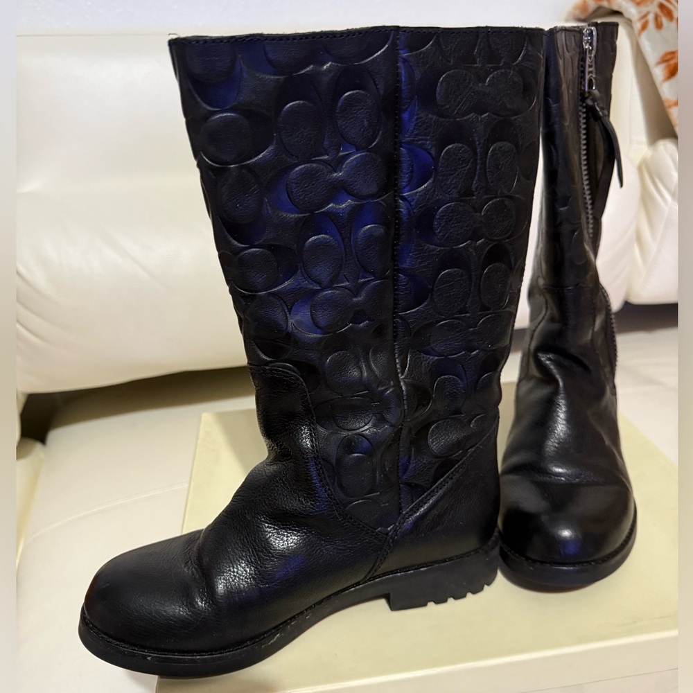 Coach Women's Valentine Signature Embossed Leather Boots Size 6M in BOX